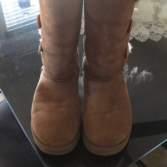 Women’s Bailey ugh boots - Picture 2 of 6